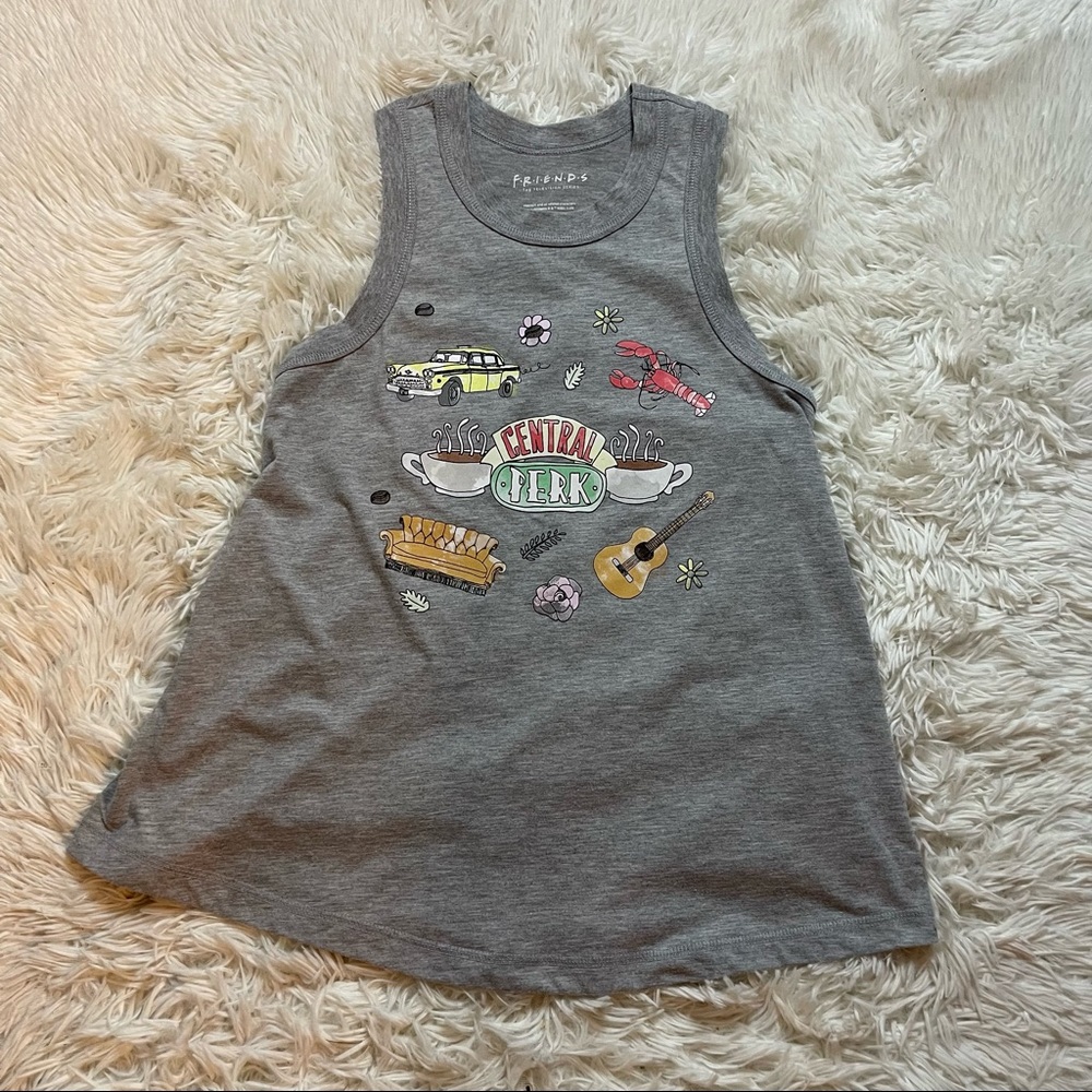 Friends T Shirt Central Perk tank Size Medium gray - Picture 3 of 5